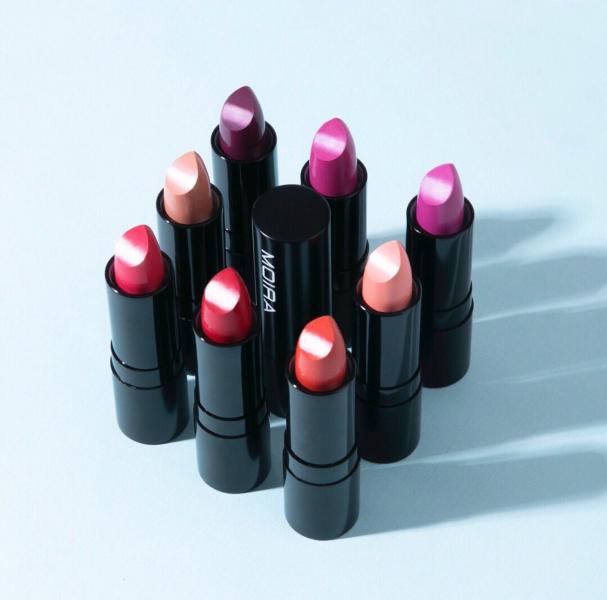 Labial en Barra Defiant Creamy